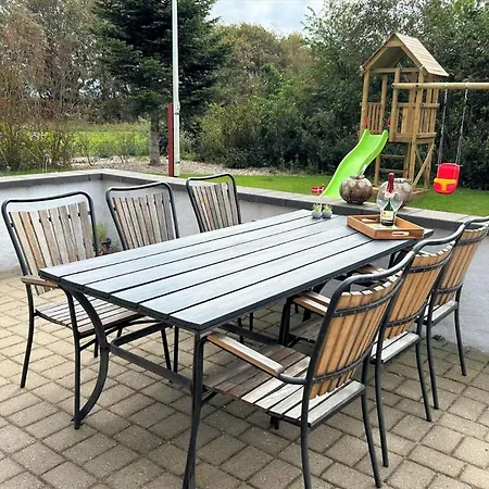 80011-vemb-harpotvej-84 בית נופש *